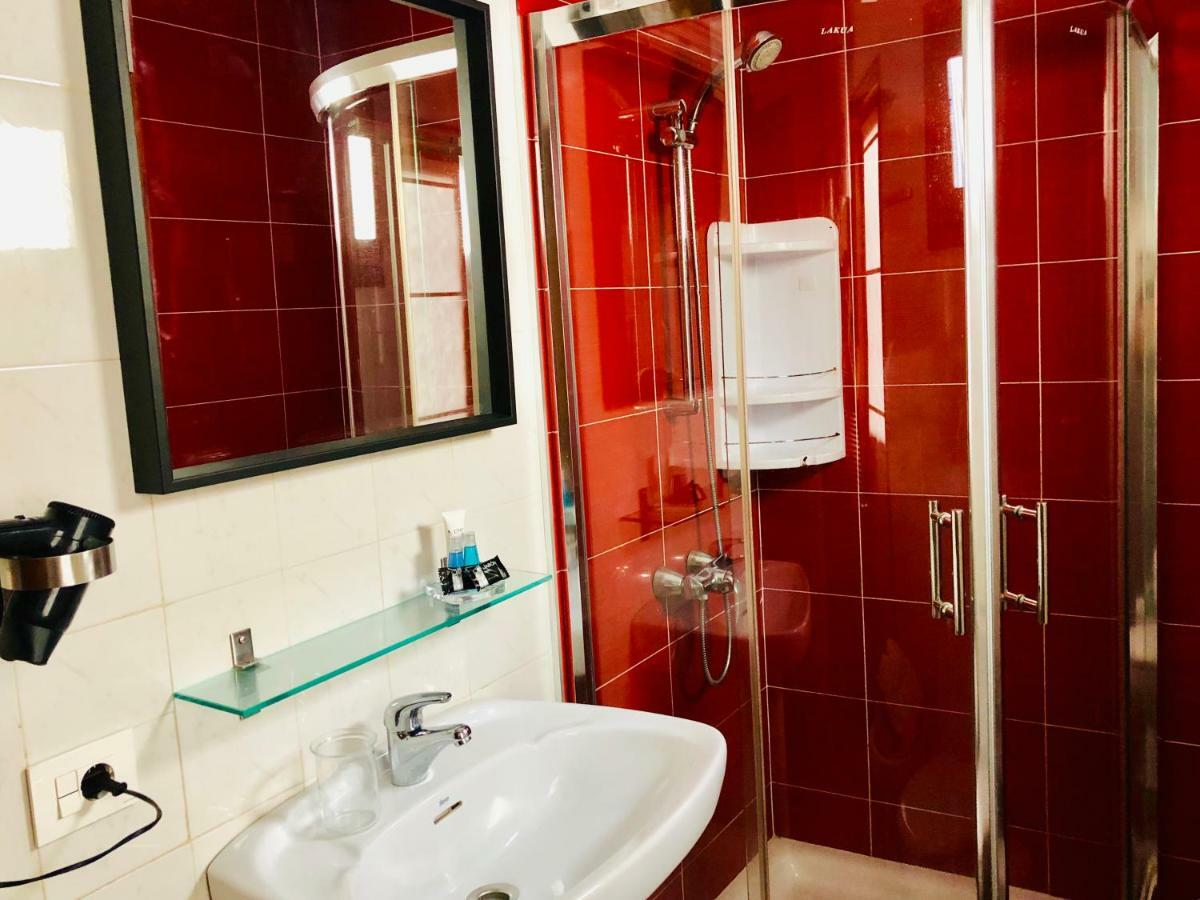 Canaryislandshost L Surf Lanzarote Appartement Famara